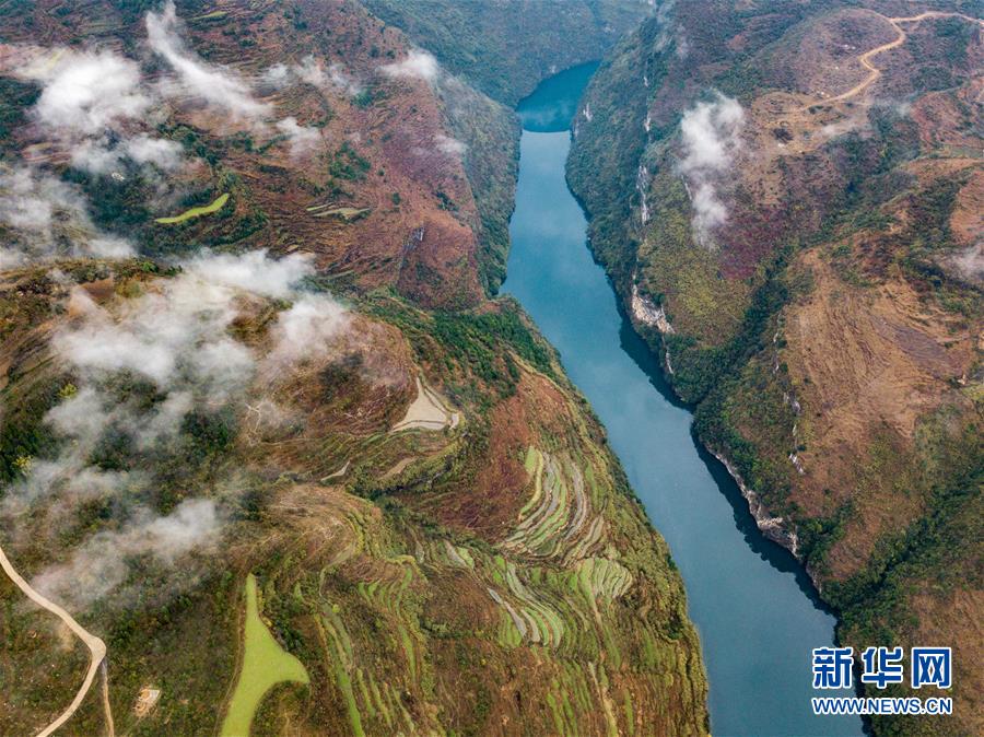 （美丽中国）（1）鸭池河峡谷风光美